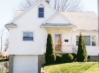 1221 Woodlawn St, Scranton, PA 18509