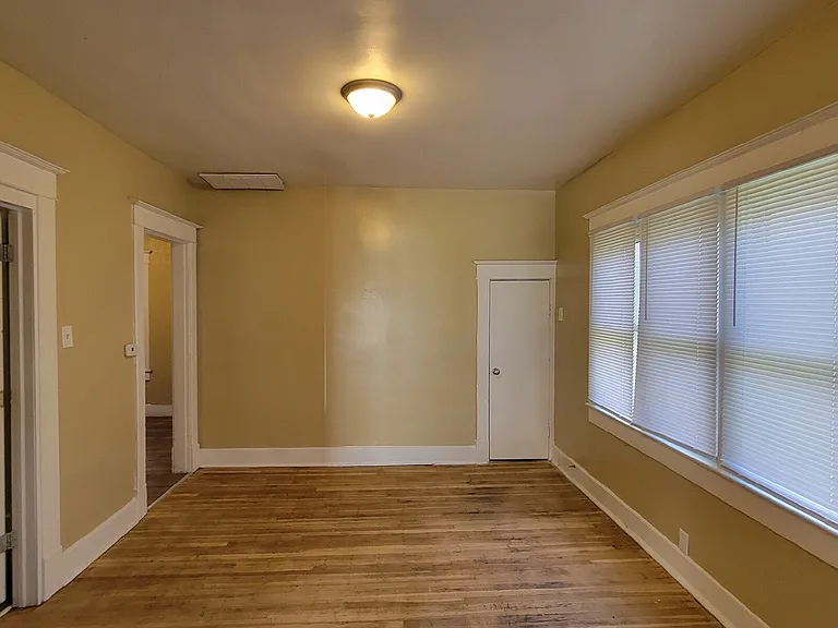 1231 Shepard St — Photo 2