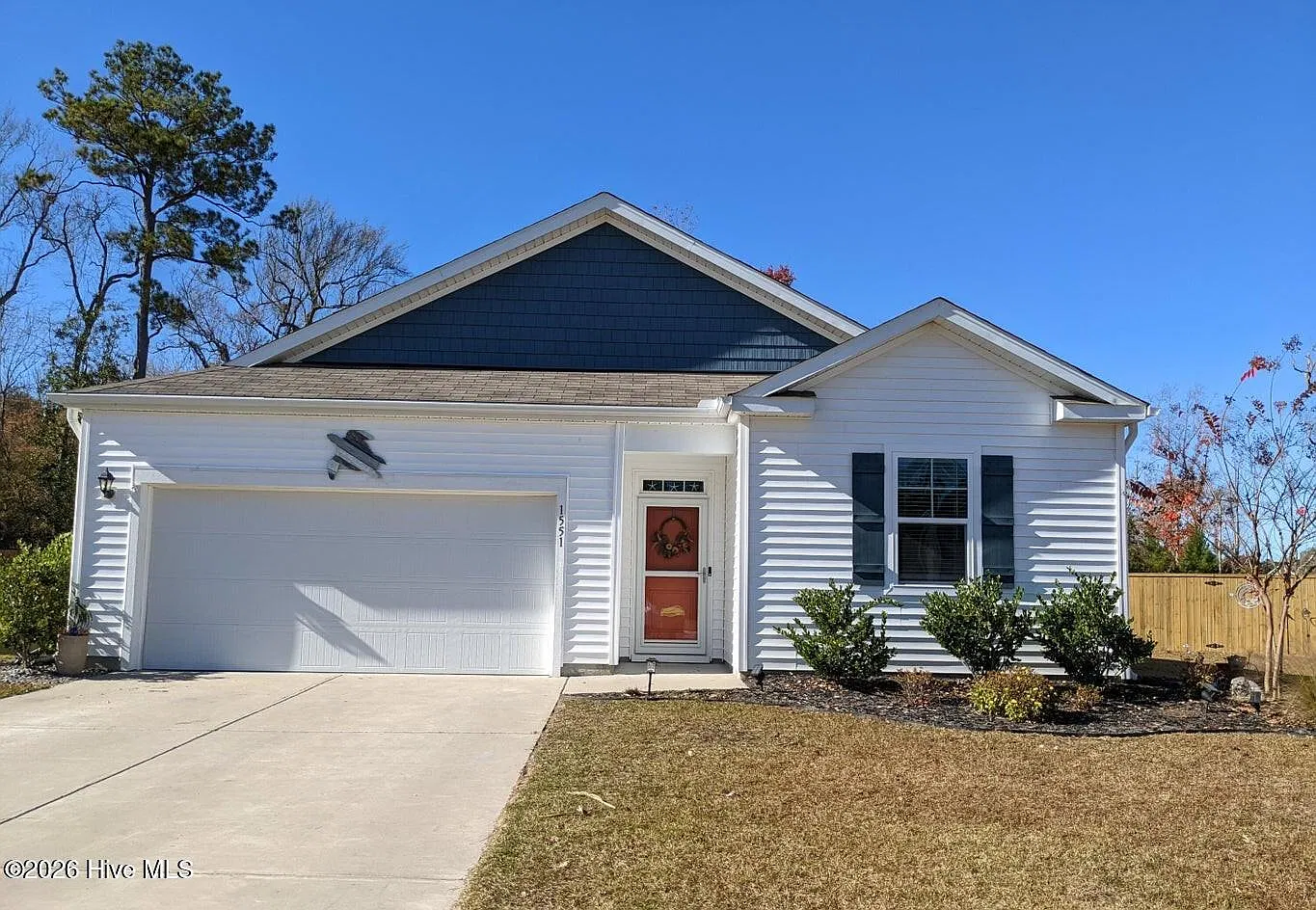 3 bed, 2.0 bath, 1459 sqft, $2,200 — Photo 1