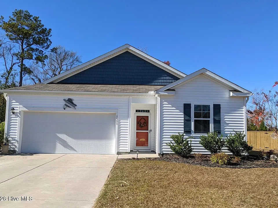 1551 Murre Ct SE