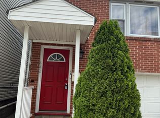 642 Montgomery St, Elizabeth, NJ 07202