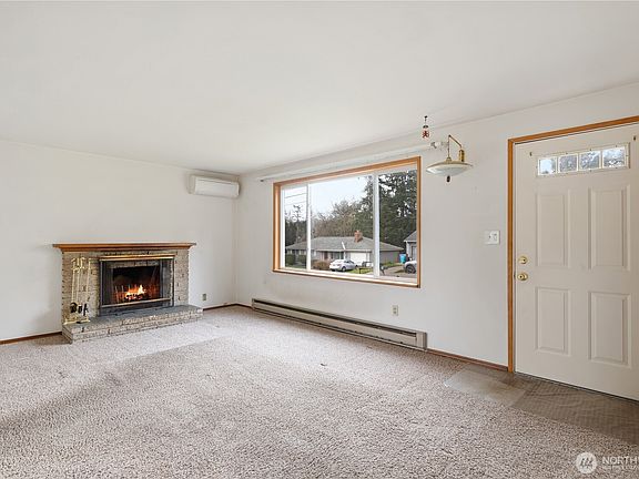 5th image of 20322 22nd Avenue NE