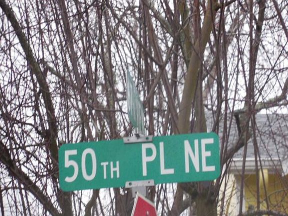 4th image of 6713 50th Pl NE