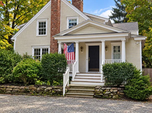 374 Flax Hill Road, Norwalk, CT 06854