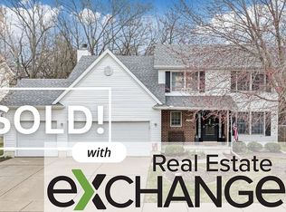 2099 Plum Tree Rd, Bettendorf, IA 52722