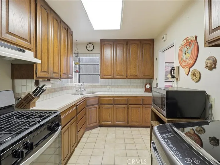 2103 Harriman Ln — Photo 20