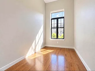241 Jefferson Street, #2R