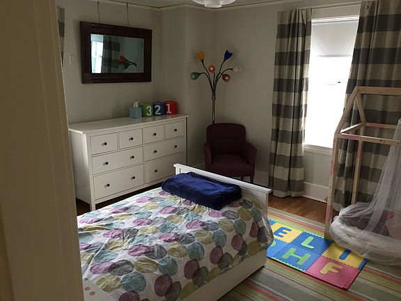 Back bedroom
