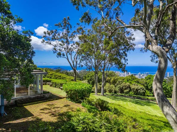 3330 Tantalus Dr, Honolulu, HI 96822