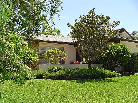 3rd image of 2105 Gull Ln