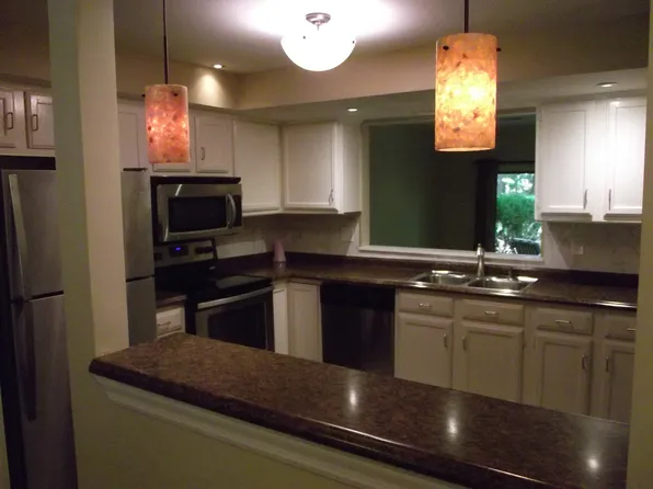 1915 Savannah Pkwy, Westlake, OH 44145