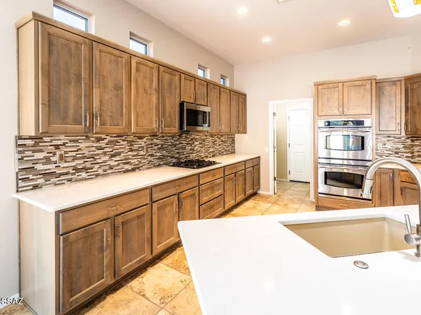 13806 N Heritage Canyon Dr, Marana, AZ 85658