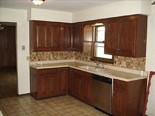 4th image of 6239 Columbine Blvd