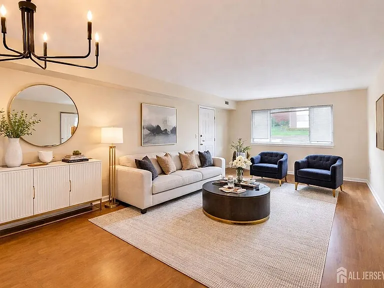 203 Mandon Ct — Photo 1