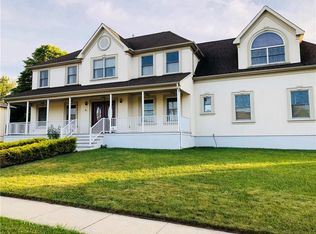 7 Pine St, Old Bridge, NJ