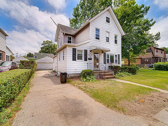 2nd image of 124 Wright Ave