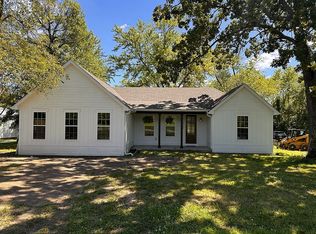 4706 Elm Dr, Joplin, MO 64804