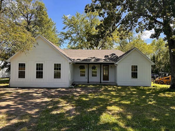 4706 Elm Dr