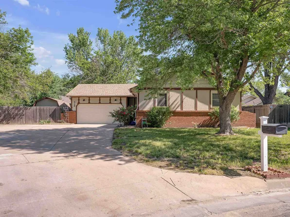 529 N Covington Ct, Wichita, KS 67212
