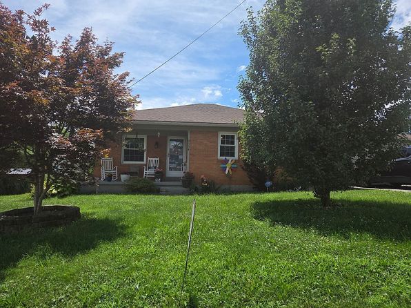 2554 Main St