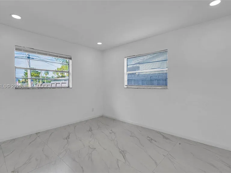 4285 SW 48th Ct — Photo 20