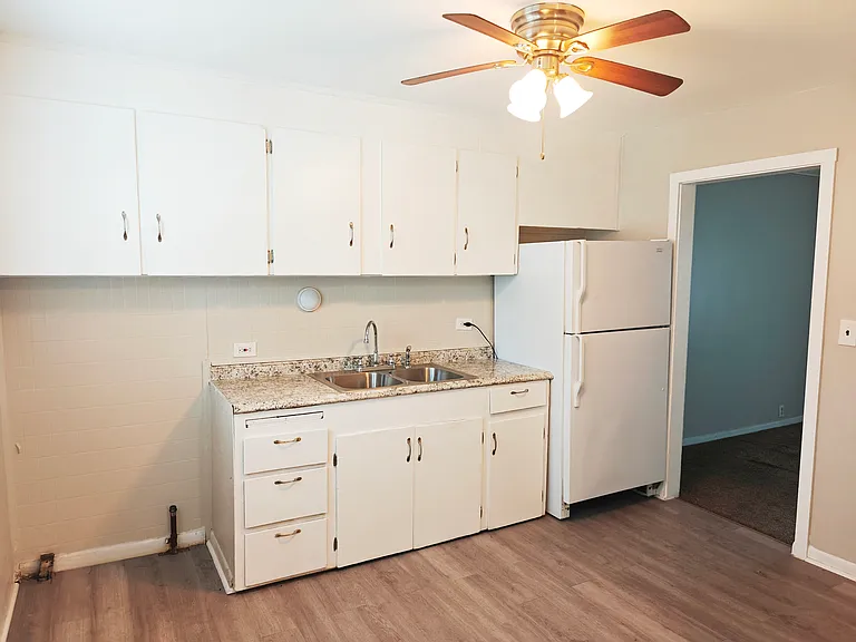 31820 Bay Ct — Photo 7