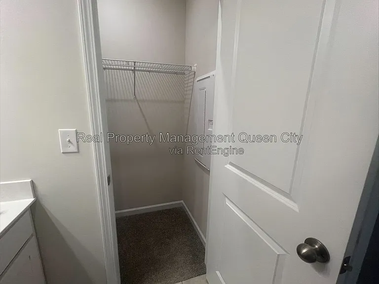 2407 Lazette Dr — Photo 12