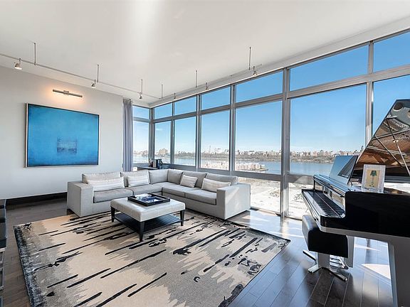 2nd image of 1828 Hudson Park #Penthouse 28