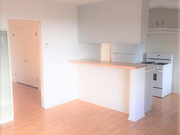 3rd image of 1818 10th St APT A