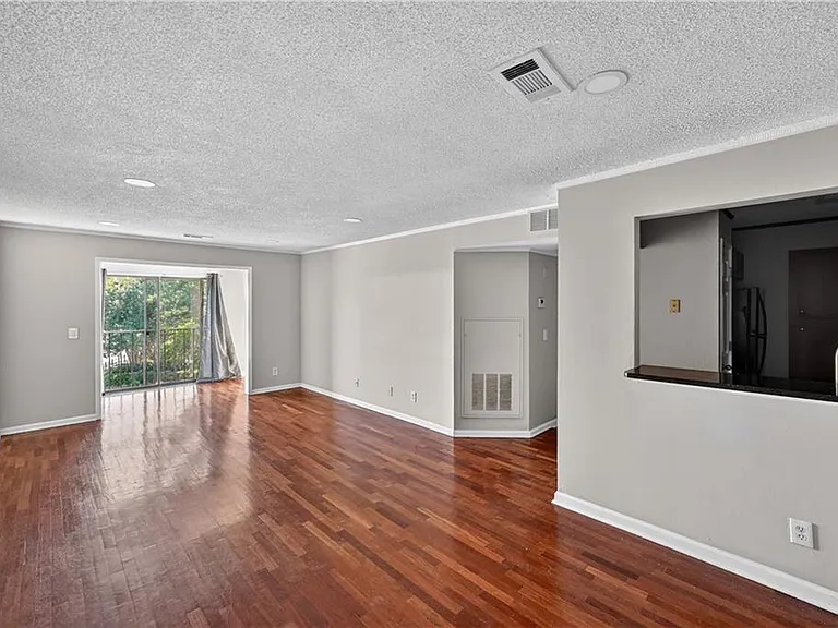 2657 Lenox Rd #H110 — Photo 3