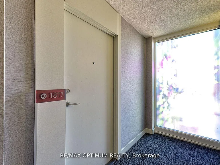 121 McMahon Dr #1817 — Photo 5
