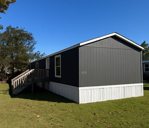 4th image of 806 Carolina Dr
