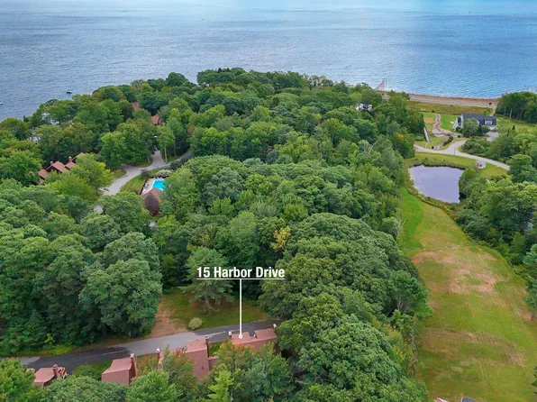 15 Harbor Drive #15, Lincolnville, ME 04849