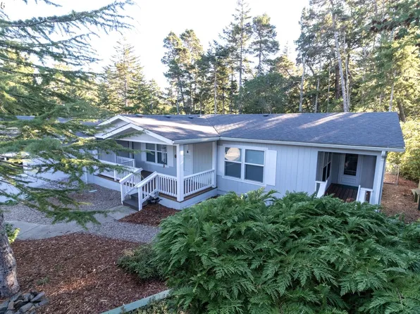 905 Lillie Circle Ct, Florence, OR 97439