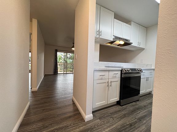 3rd image of 480 Kenolio Rd Unit 6-203-1