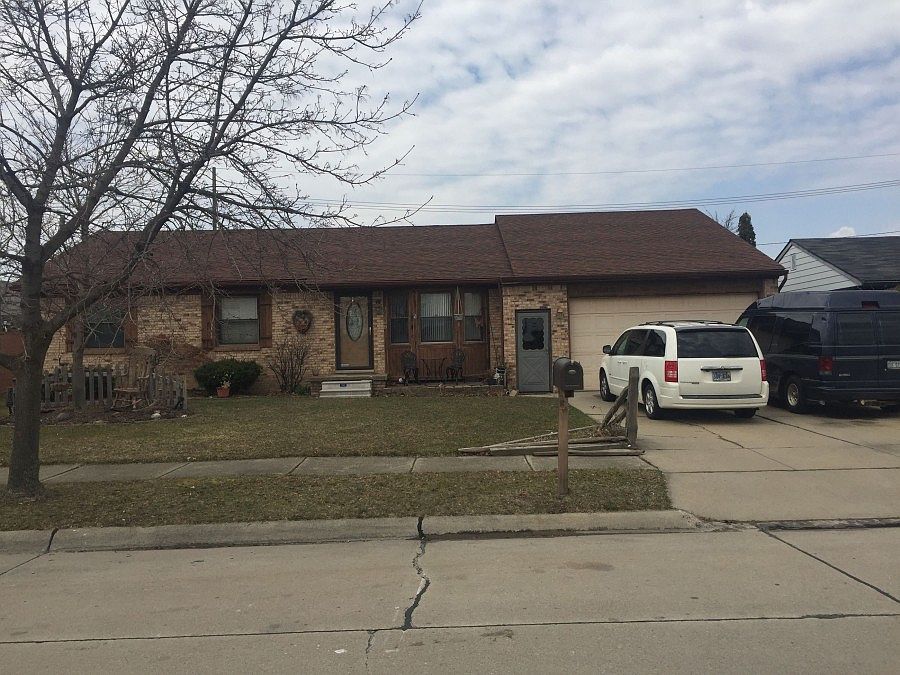 1st image of 30169 Groveland St