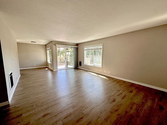 3rd image of 515 E Arrellaga St APT 1