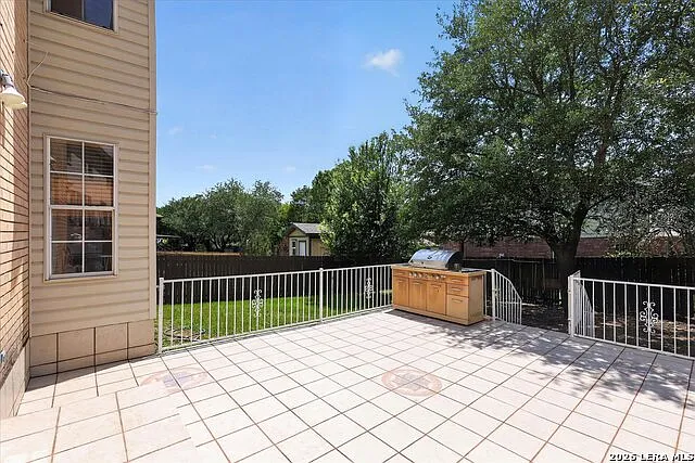 22023 Legend Point Dr — Photo 39