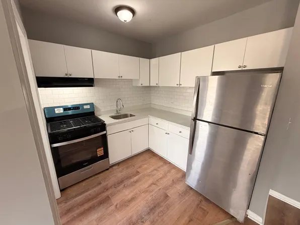 4437 S Greenwood Ave - 214