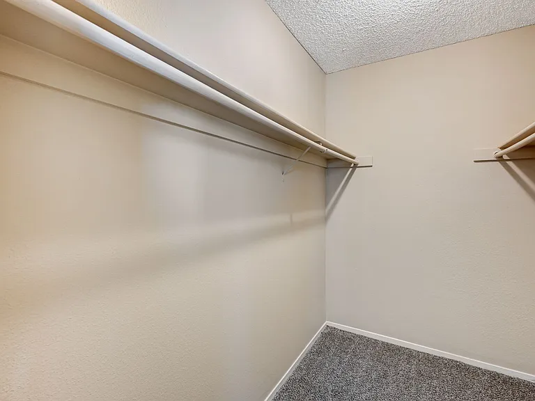 6813 Greydawn Dr — Photo 23