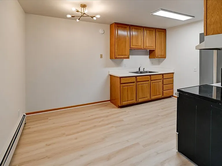 7203 Fortune Dr #4 — Photo 5