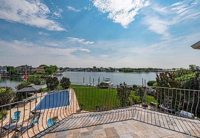 37 Crescent Cove Cir — Photo 33