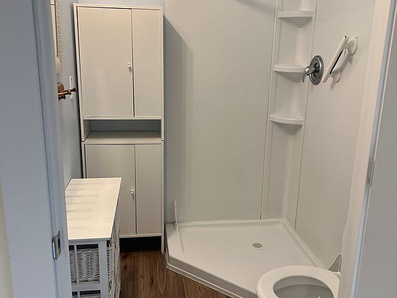 4th image of 4509 74th Avenue Ct W #B