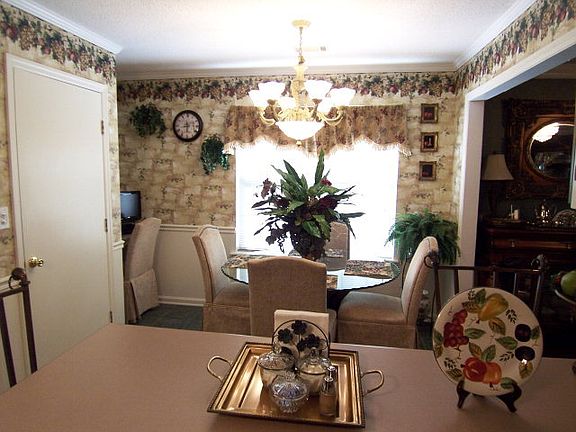4th image of 2035 Bassford Dr