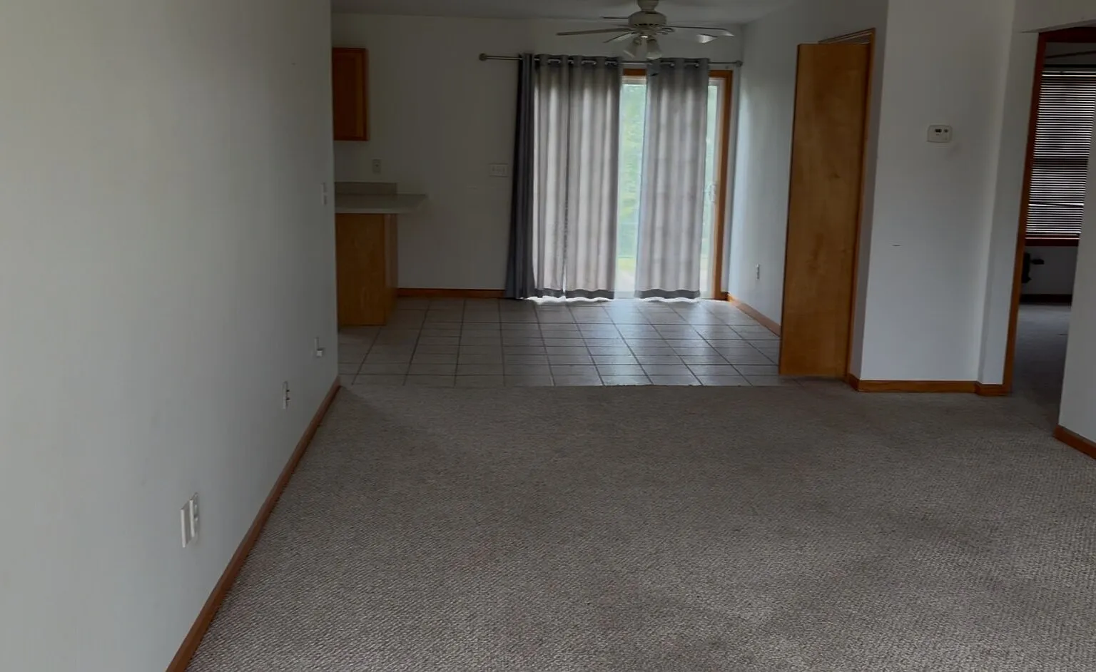 2 bed, 1100 sqft, $1,250 — Photo 4