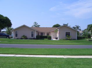 658 Dracena Dr, Wellington, FL 33414