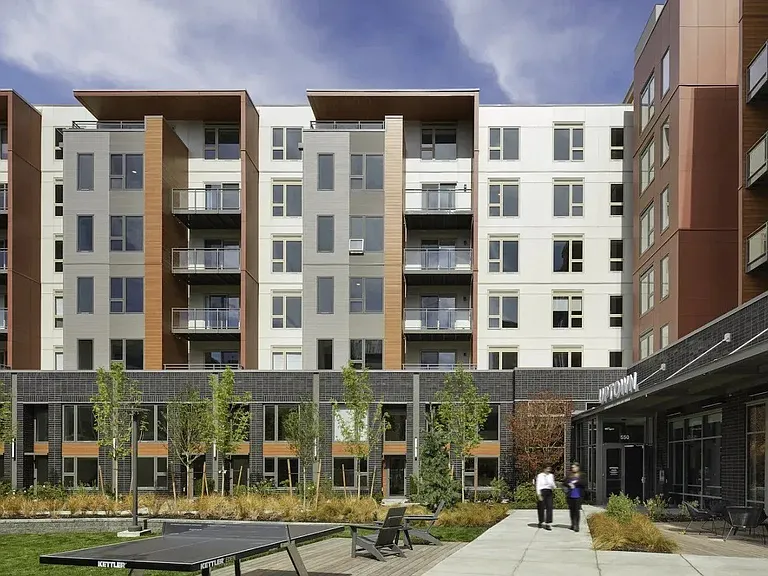 Uptown at Kirkland Urban — Photo 26
