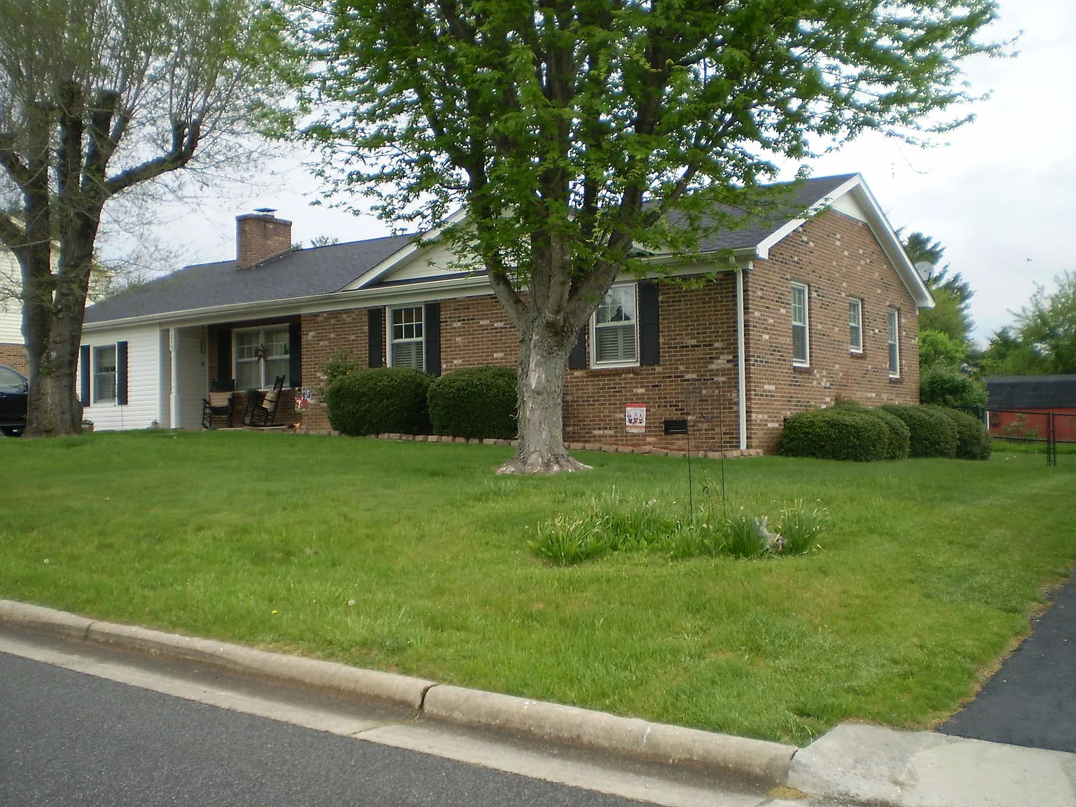 1250 N 11th St photo 1