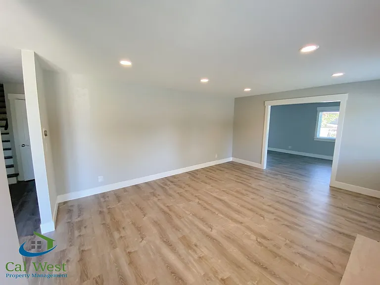 4119 Wilkie Ct — Photo 4