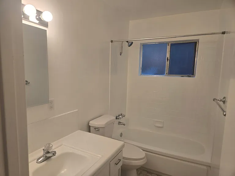 75 Esperanza Ave #C — Photo 15